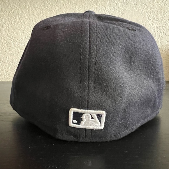 Detroit Tigers New Era cap - 7 1/4" - Picture 4 of 4